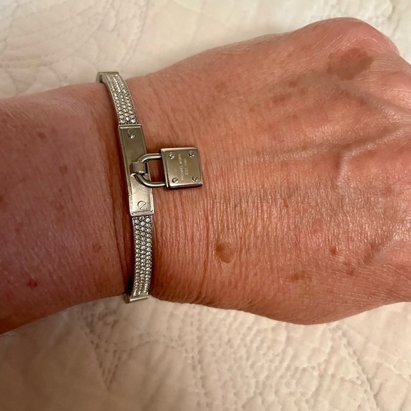 Michael Kors bracelet - Picture 5 of 6